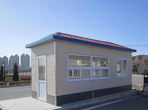 重庆北碚区雕花岗亭四号